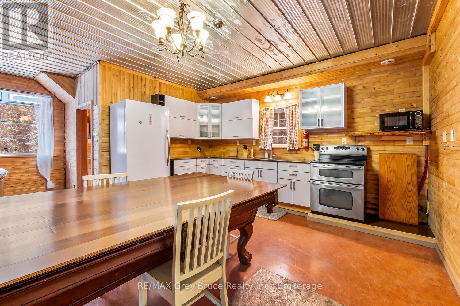 13 & 17 Zorra Drive, Northern Bruce Peninsula, Ontario  N0H 2R0 - Photo 33 - X12730292