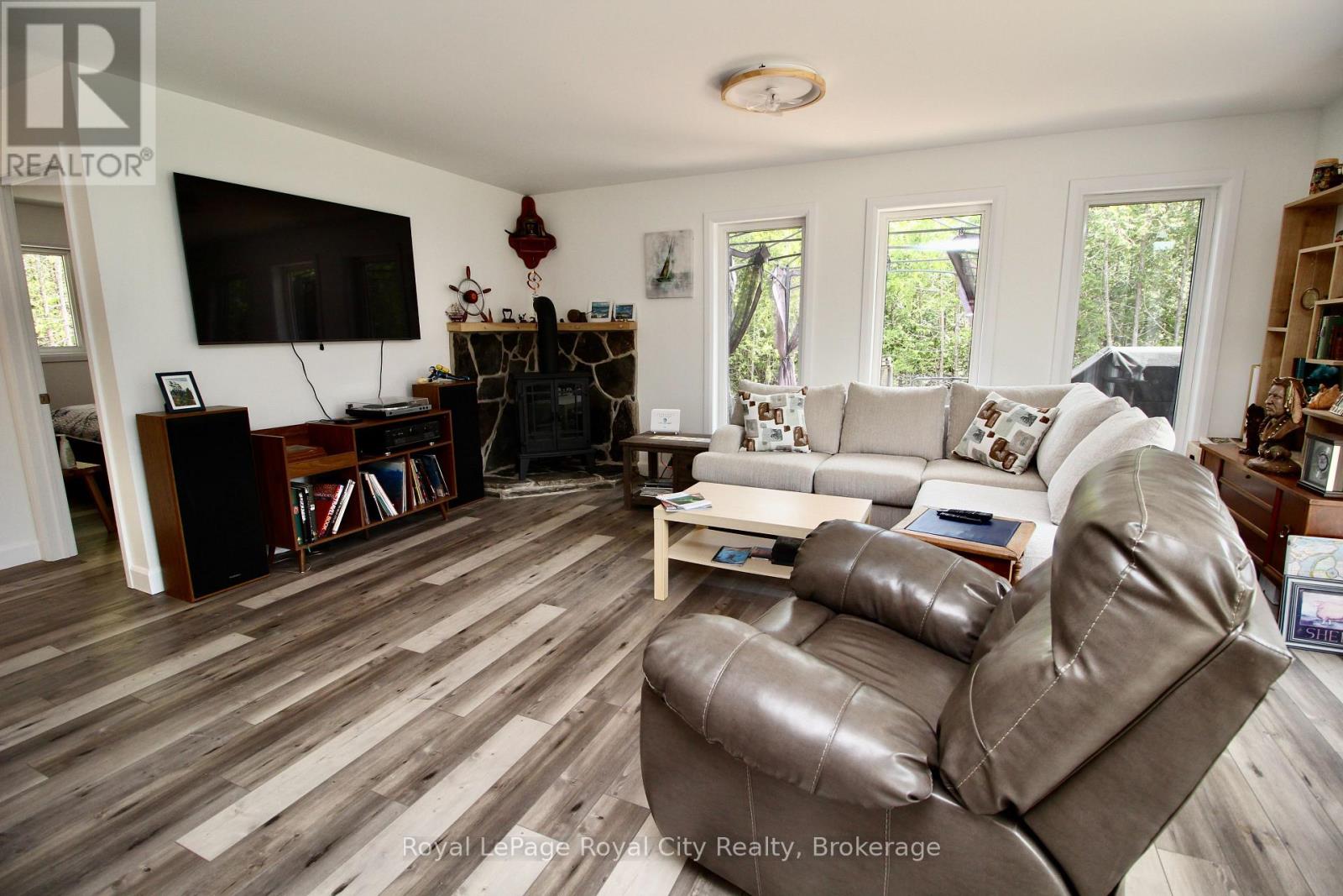 134 Maple Golf Crescent, Northern Bruce Peninsula, Ontario  N0H 2R0 - Photo 12 - X12730332