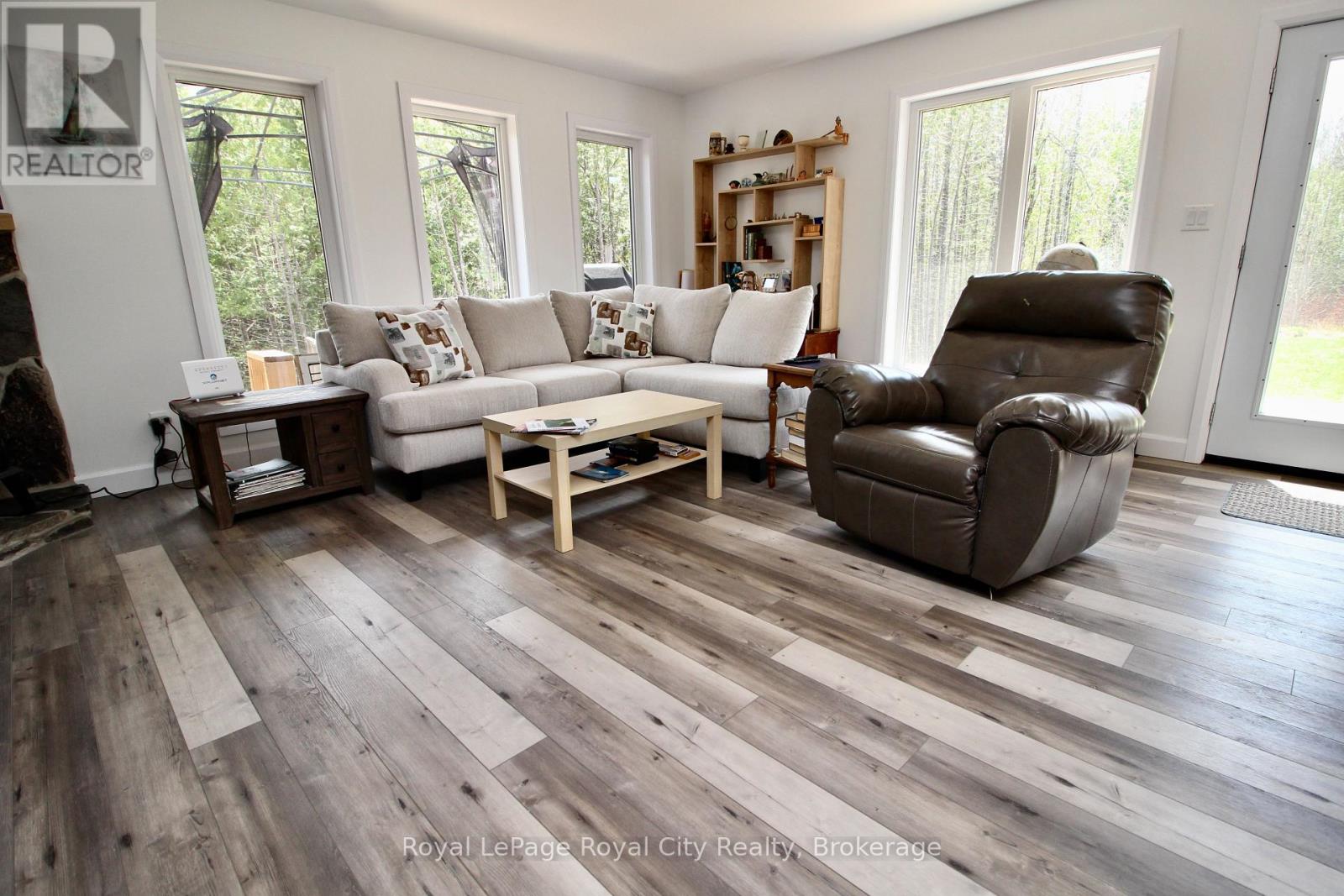 134 Maple Golf Crescent, Northern Bruce Peninsula, Ontario  N0H 2R0 - Photo 13 - X12730332