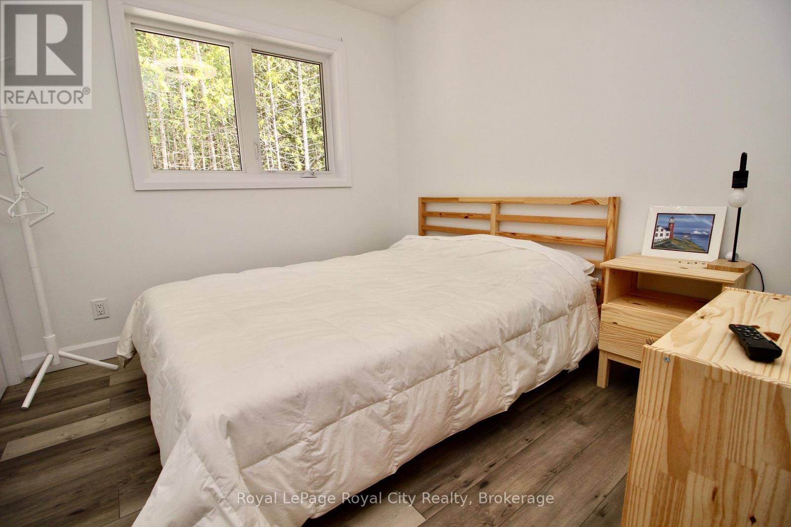 134 Maple Golf Crescent, Northern Bruce Peninsula, Ontario  N0H 2R0 - Photo 18 - X12730332