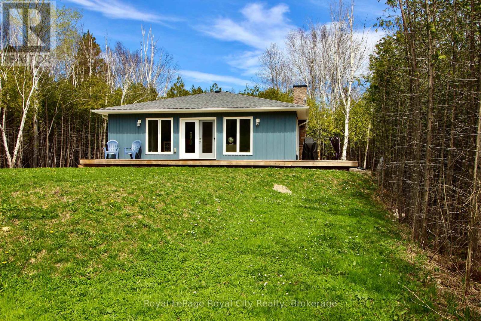 134 Maple Golf Crescent, Northern Bruce Peninsula, Ontario  N0H 2R0 - Photo 3 - X12730332