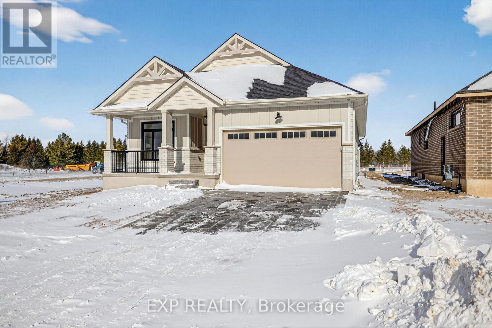 4 Sullivan Street, South Huron, Ontario  N0M 1T0 - Photo 2 - X12730410