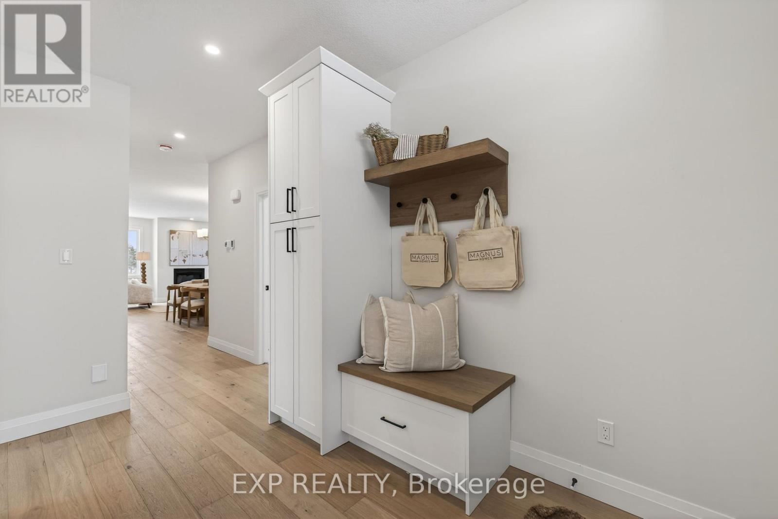 4 Sullivan Street, South Huron, Ontario  N0M 1T0 - Photo 7 - X12730410