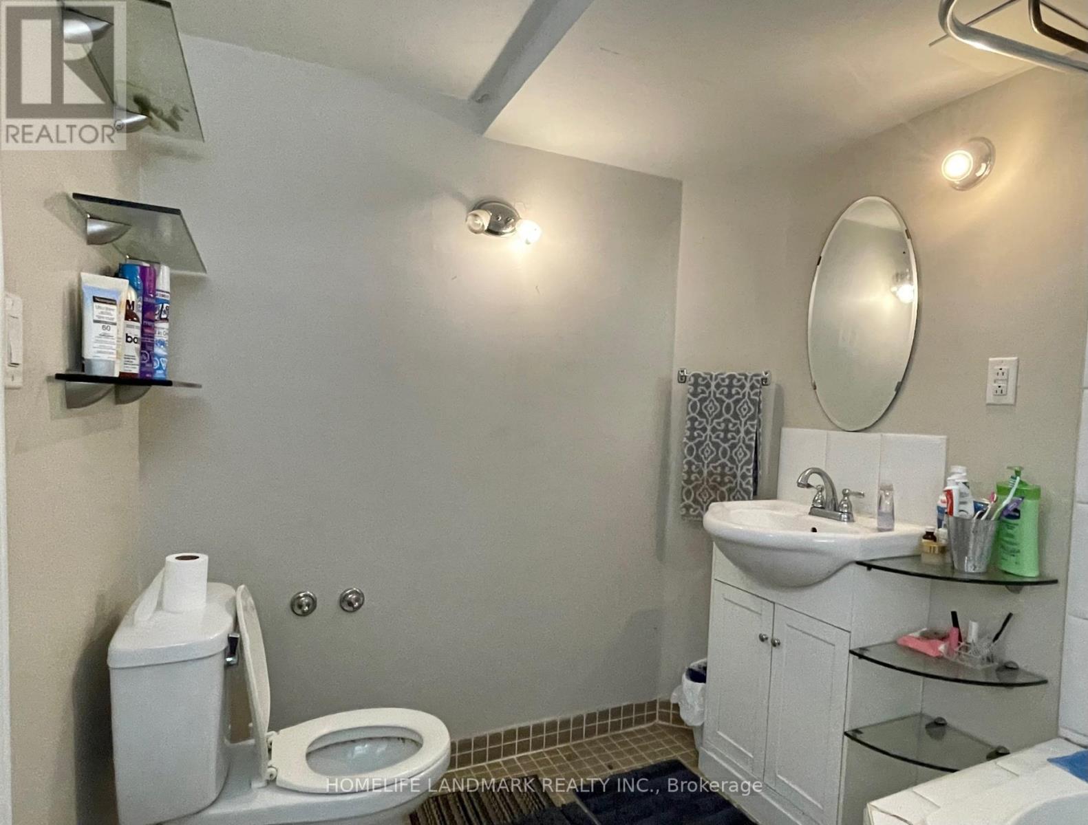 Bsmt - 31 Compton Drive, Toronto, Ontario  M1R 4A5 - Photo 8 - E12532754