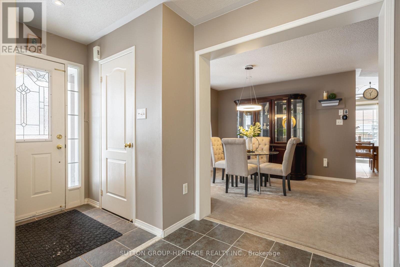 2 Peacock Crescent, Ajax, Ontario  L1T 0C6 - Photo 8 - E12730214