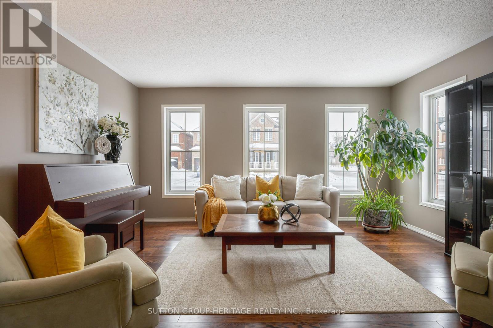 2 Peacock Crescent, Ajax, Ontario  L1T 0C6 - Photo 6 - E12730214