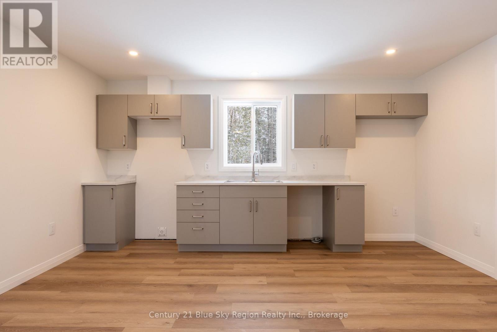 113 Riverside Drive, Bonfield, Ontario  P0H 1E0 - Photo 9 - X12730424