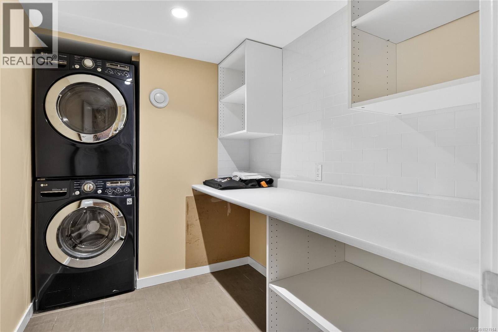 1537 Hampshire Rd, Oak Bay, British Columbia  V8R 5T4 - Photo 19 - 1021914