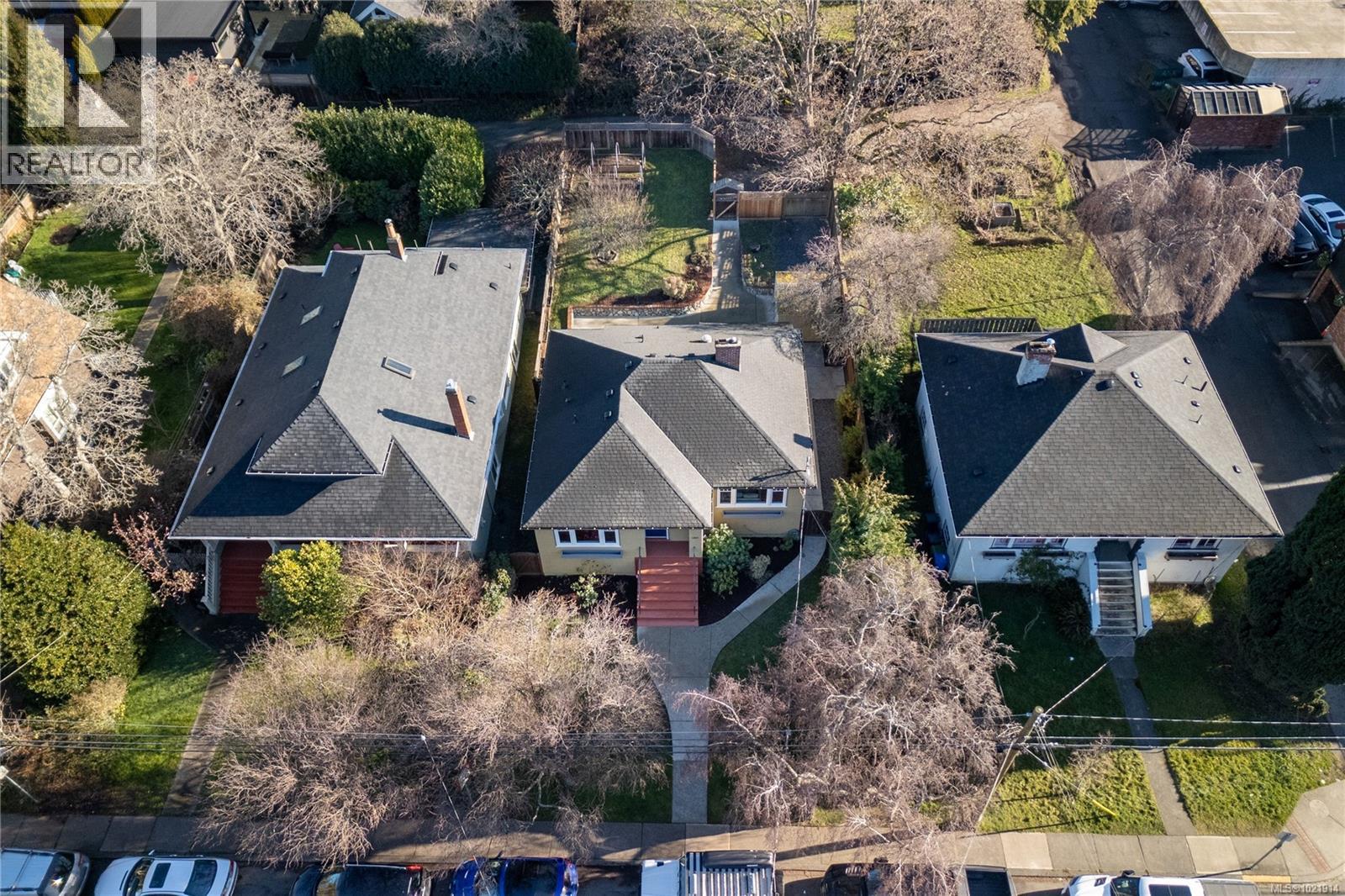 1537 Hampshire Rd, Oak Bay, British Columbia  V8R 5T4 - Photo 29 - 1021914