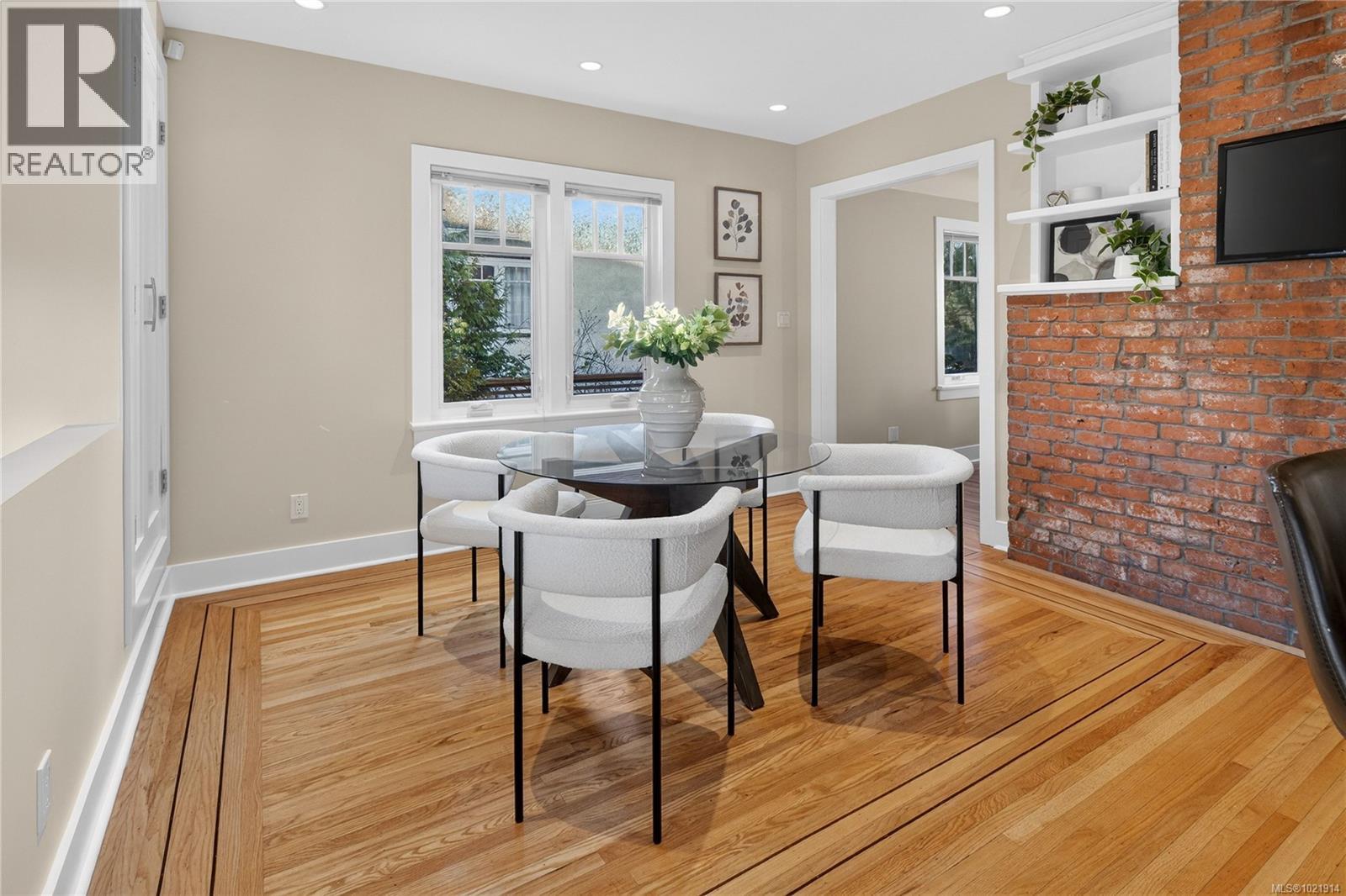 1537 Hampshire Rd, Oak Bay, British Columbia  V8R 5T4 - Photo 8 - 1021914