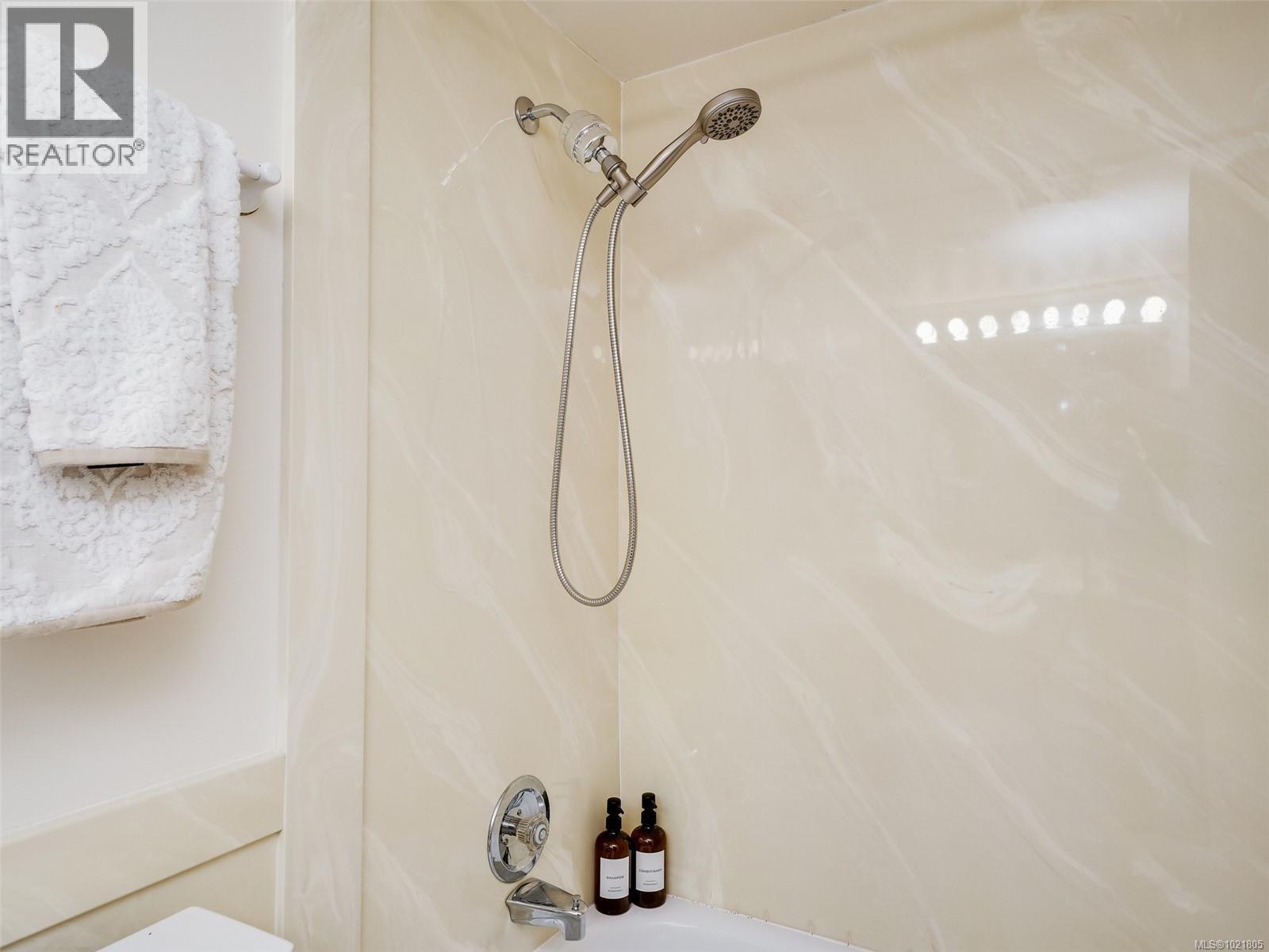 1010 647 Michigan St, Victoria, British Columbia  V8V 1S9 - Photo 18 - 1021805