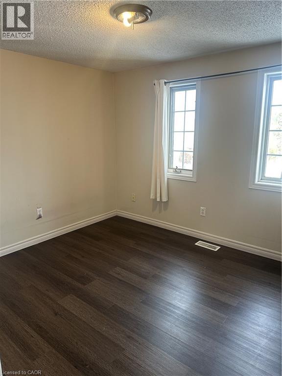 657 Grange Crescent, Waterloo, Ontario  N2T 2L9 - Photo 12 - 40800965