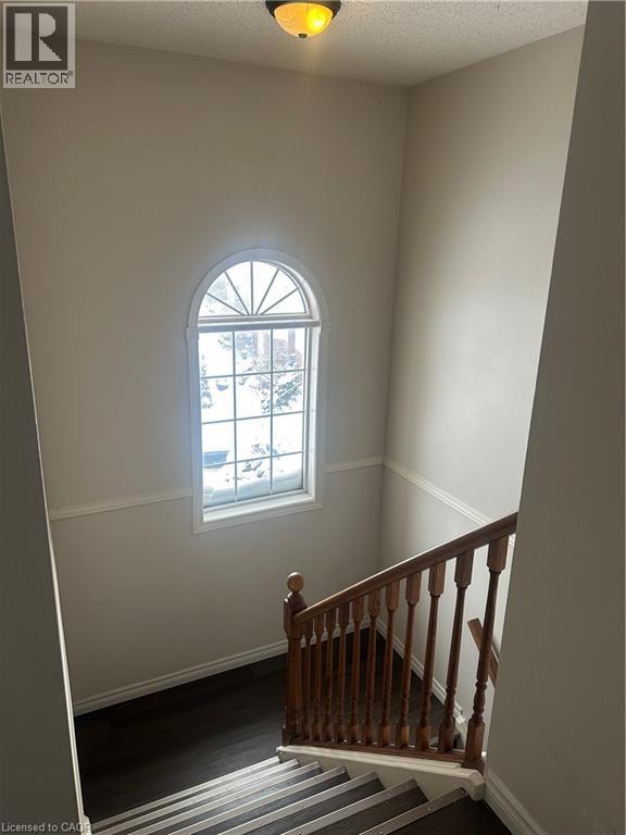 657 Grange Crescent, Waterloo, Ontario  N2T 2L9 - Photo 3 - 40800965