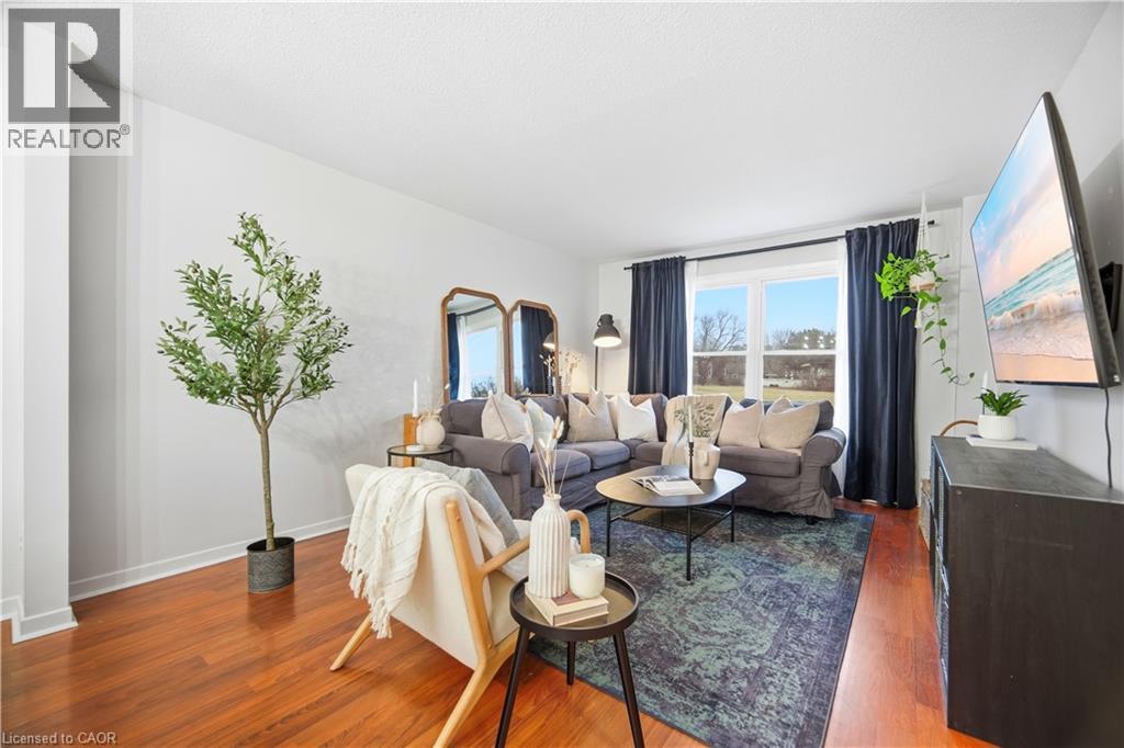 2041 Amherst Heights Court Unit# 17, Burlington, Ontario  L7P 3R2 - Photo 7 - 40798313