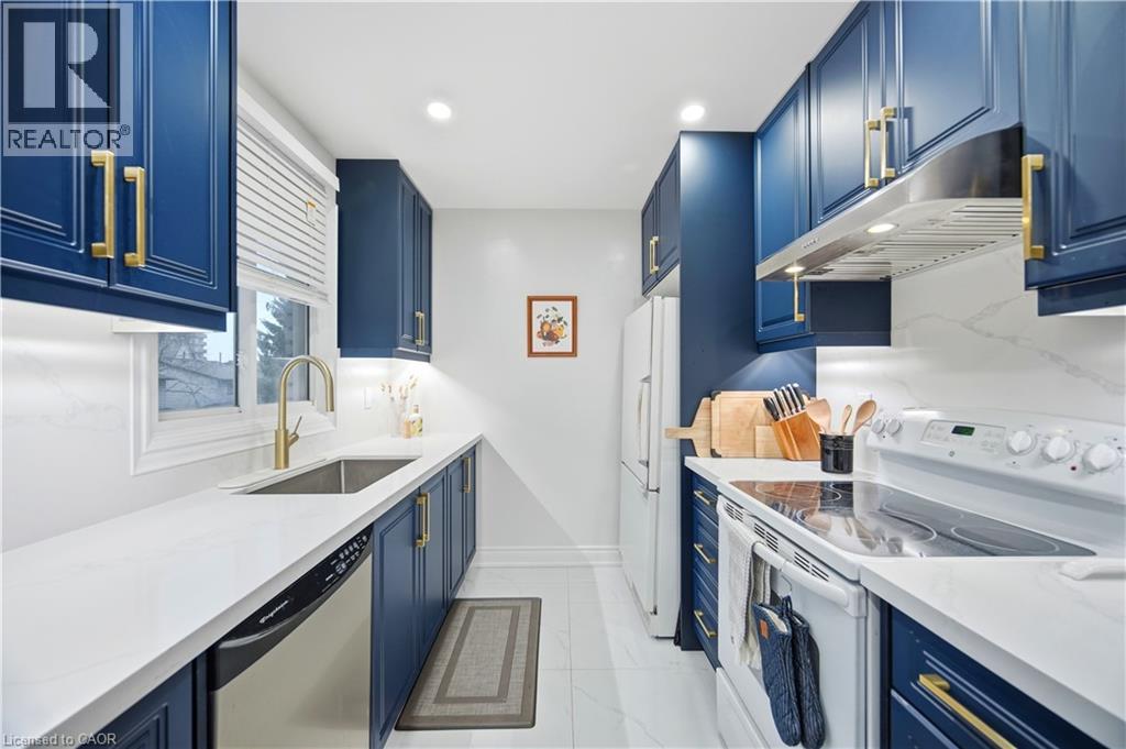 2041 Amherst Heights Court Unit# 17, Burlington, Ontario  L7P 3R2 - Photo 15 - 40798313