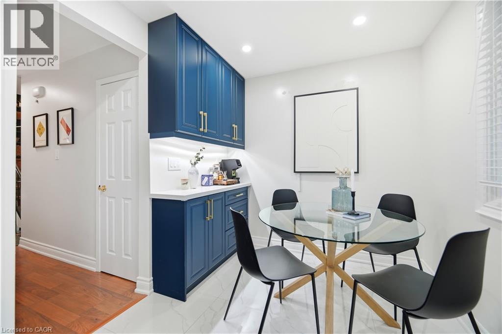 2041 Amherst Heights Court Unit# 17, Burlington, Ontario  L7P 3R2 - Photo 19 - 40798313