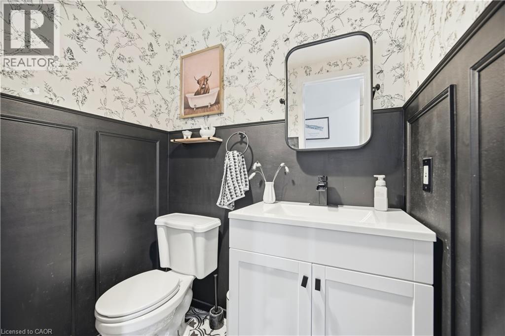 2041 Amherst Heights Court Unit# 17, Burlington, Ontario  L7P 3R2 - Photo 20 - 40798313