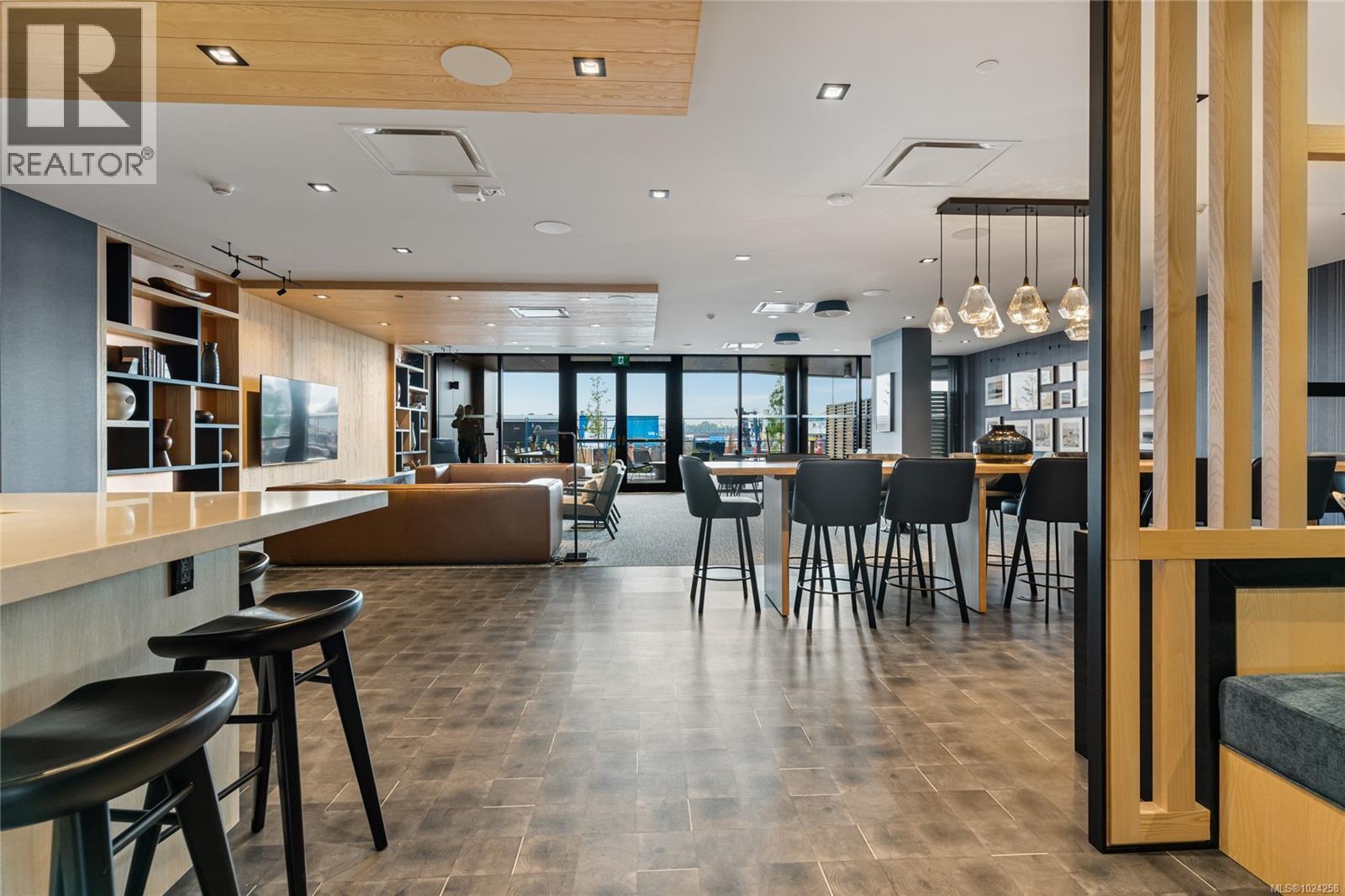 507 369 Tyee Rd, Victoria, British Columbia  V9A 0B6 - Photo 23 - 1024258