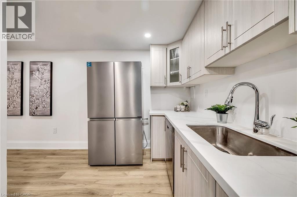 877 Kingsway Drive, Burlington, Ontario  L7T 3H8 - Photo 37 - 40799364