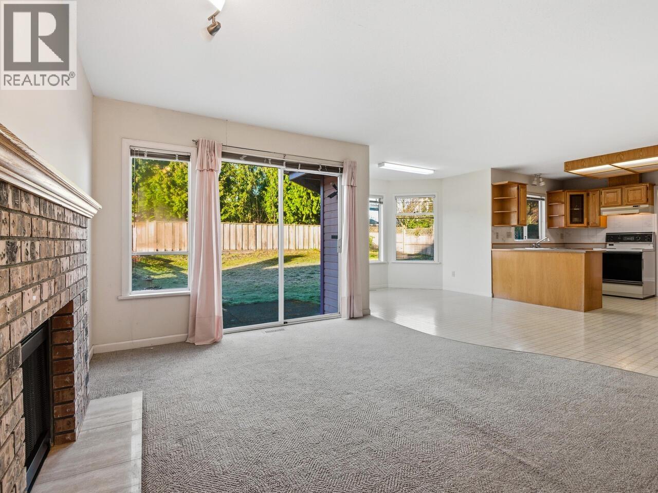 680 Linton Street, Coquitlam, British Columbia  V3J 6K3 - Photo 12 - R3081908