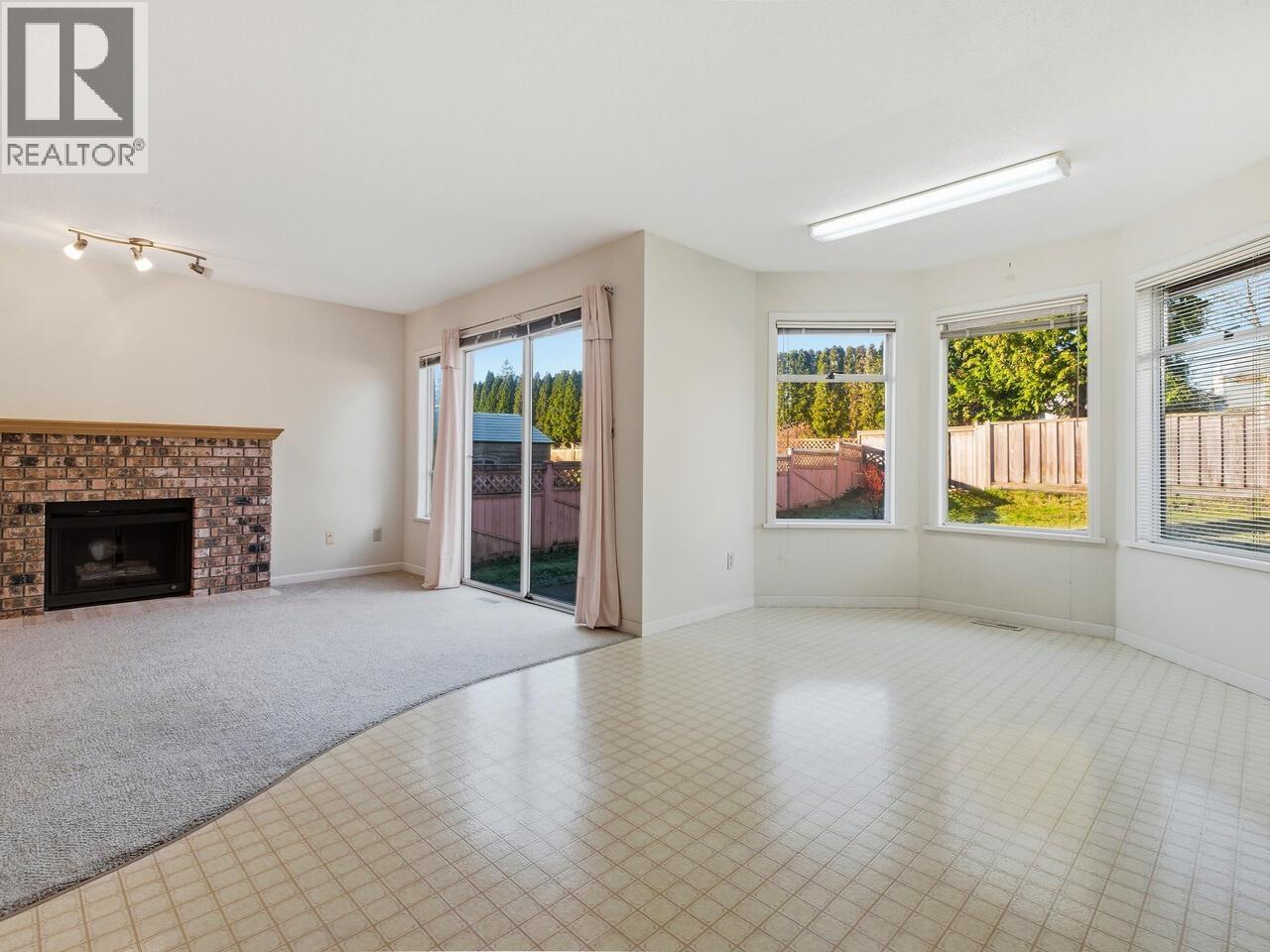 680 Linton Street, Coquitlam, British Columbia  V3J 6K3 - Photo 10 - R3081908