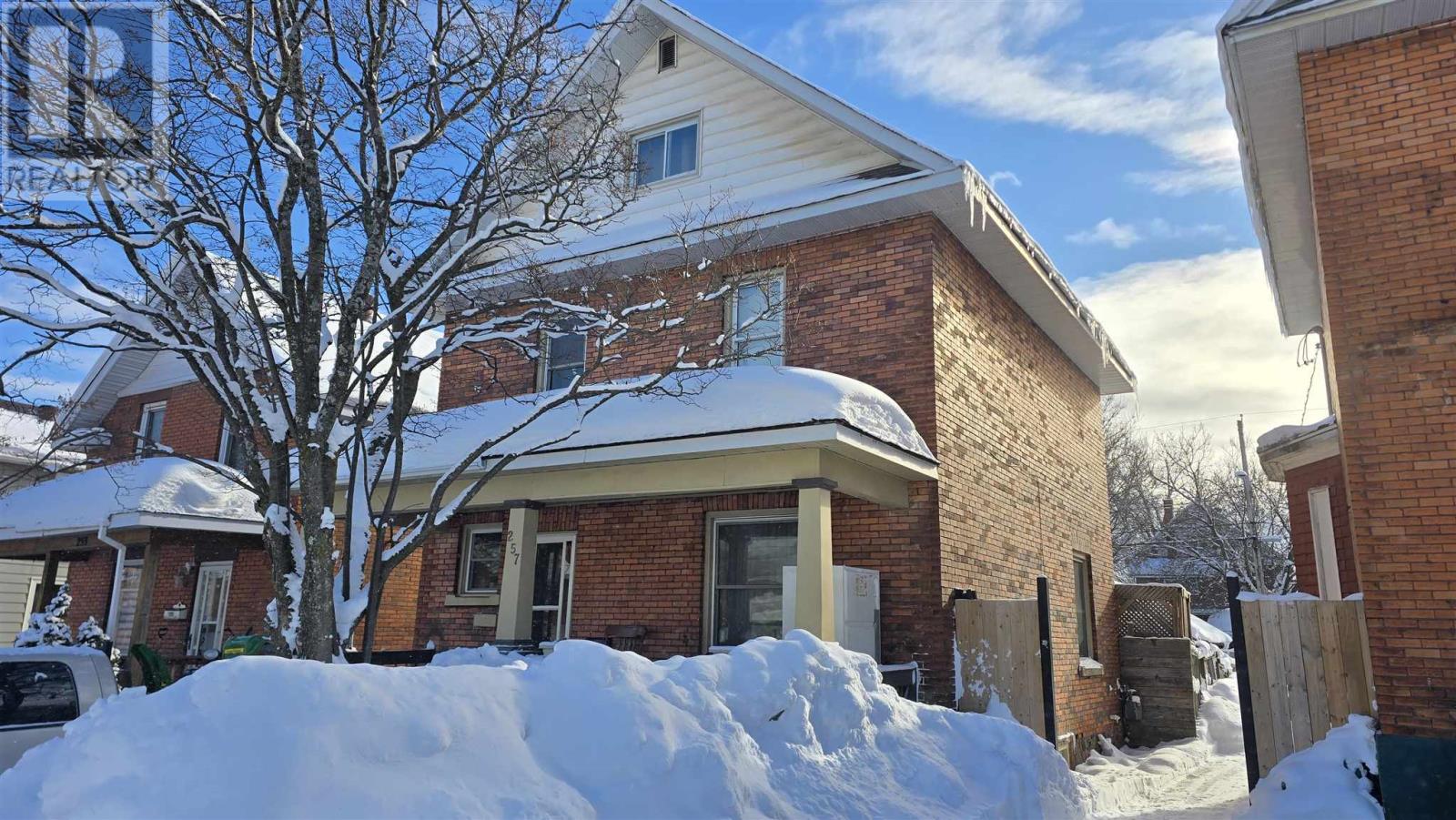 257 Alexandra St, Sault Ste. Marie, Ontario  P6A 1J7 - Photo 1 - SM260171
