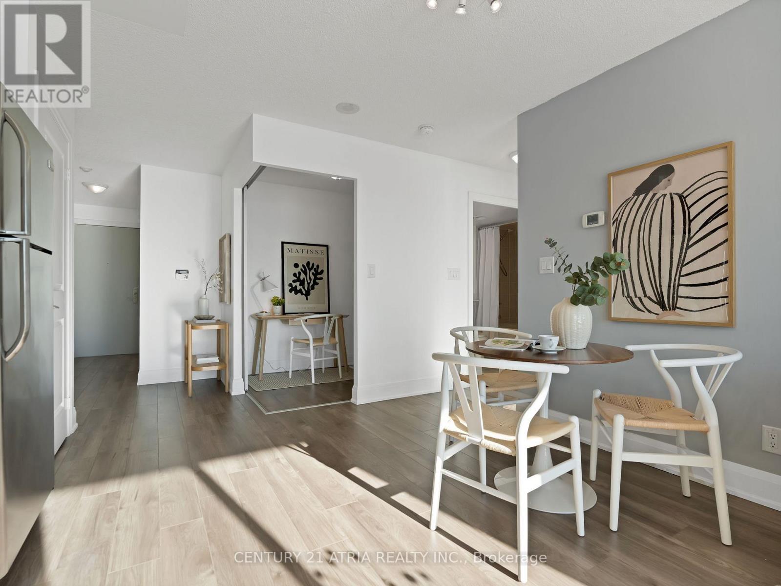 308 - 30 Herons Hills Way, Toronto, Ontario  M2J 0A7 - Photo 4 - C12730266