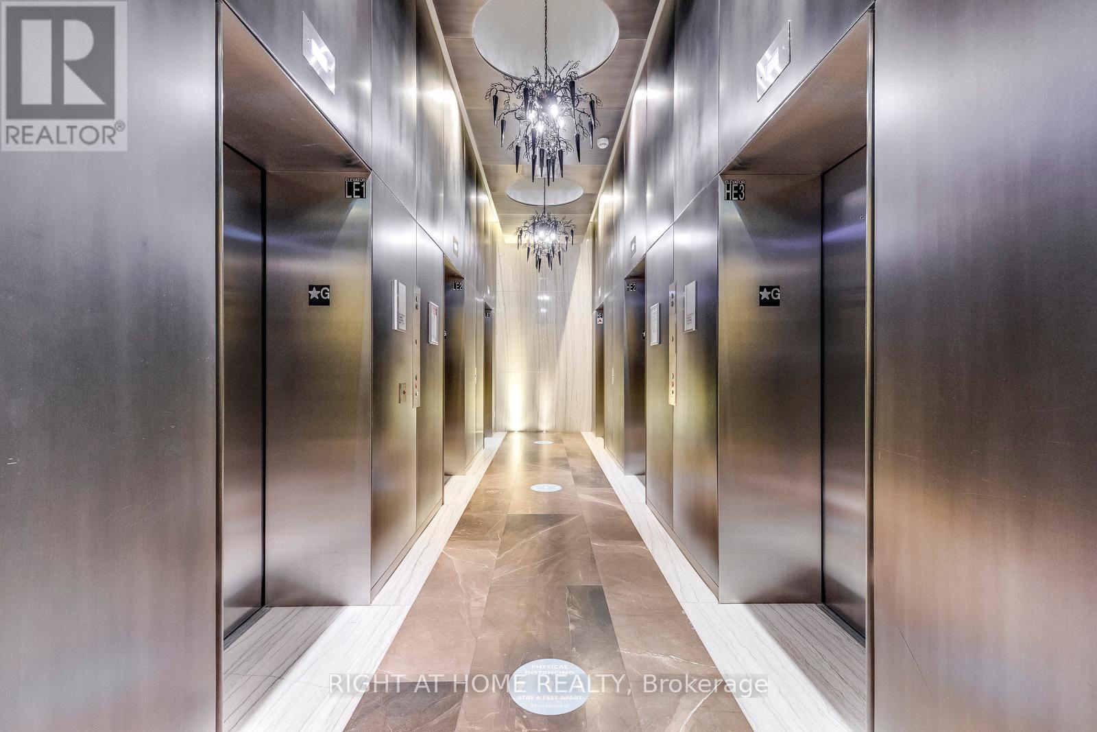 1901 - 88 HARBOUR STREET, Toronto, Ontario