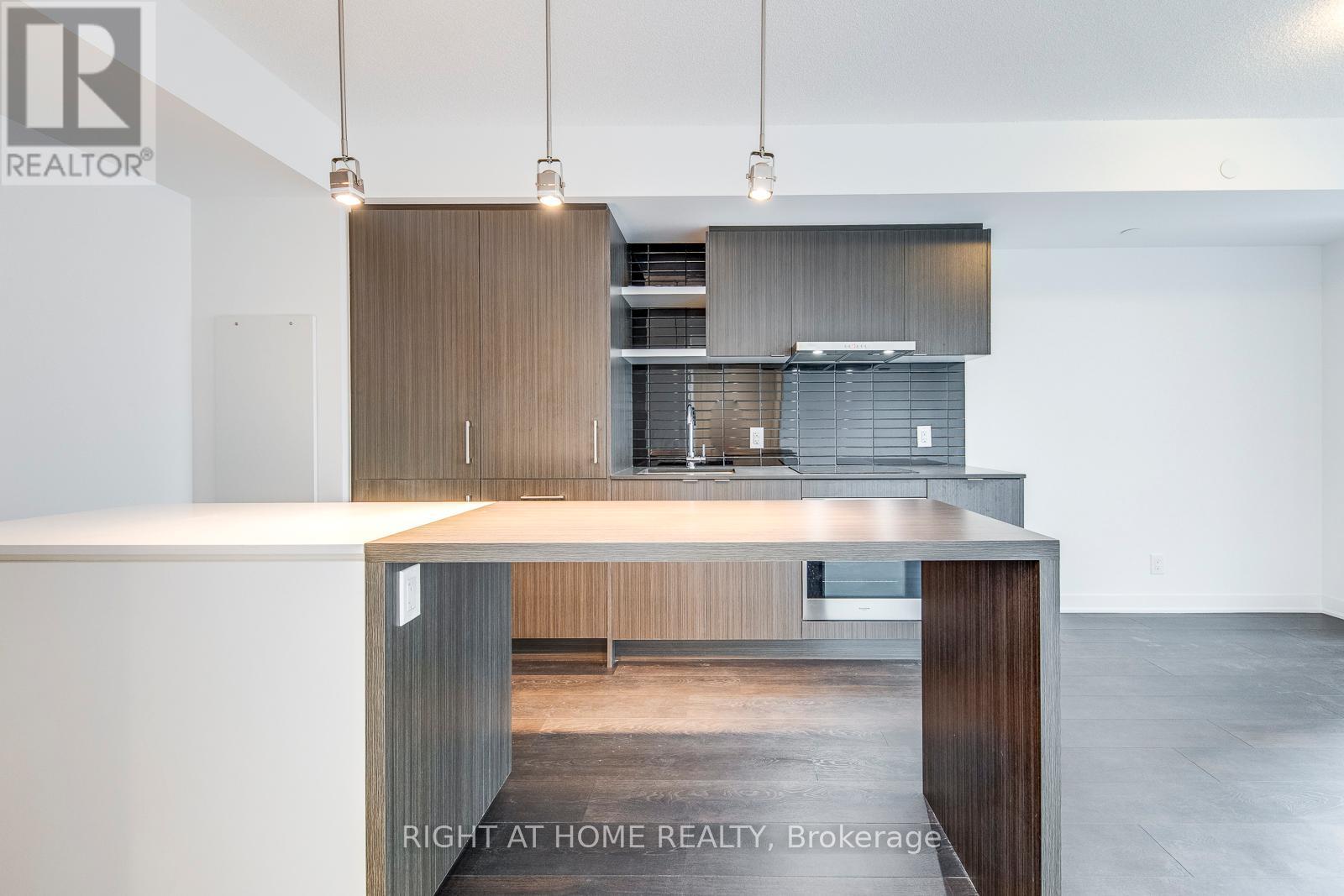 1901 - 88 Harbour Street, Toronto, Ontario  M5J 0C3 - Photo 10 - C12730310