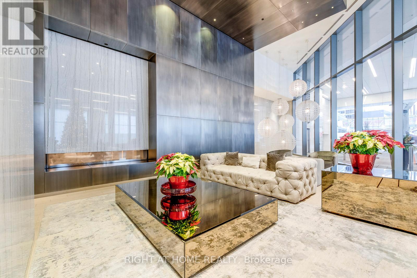 1901 - 88 Harbour Street, Toronto, Ontario  M5J 0C3 - Photo 31 - C12730310