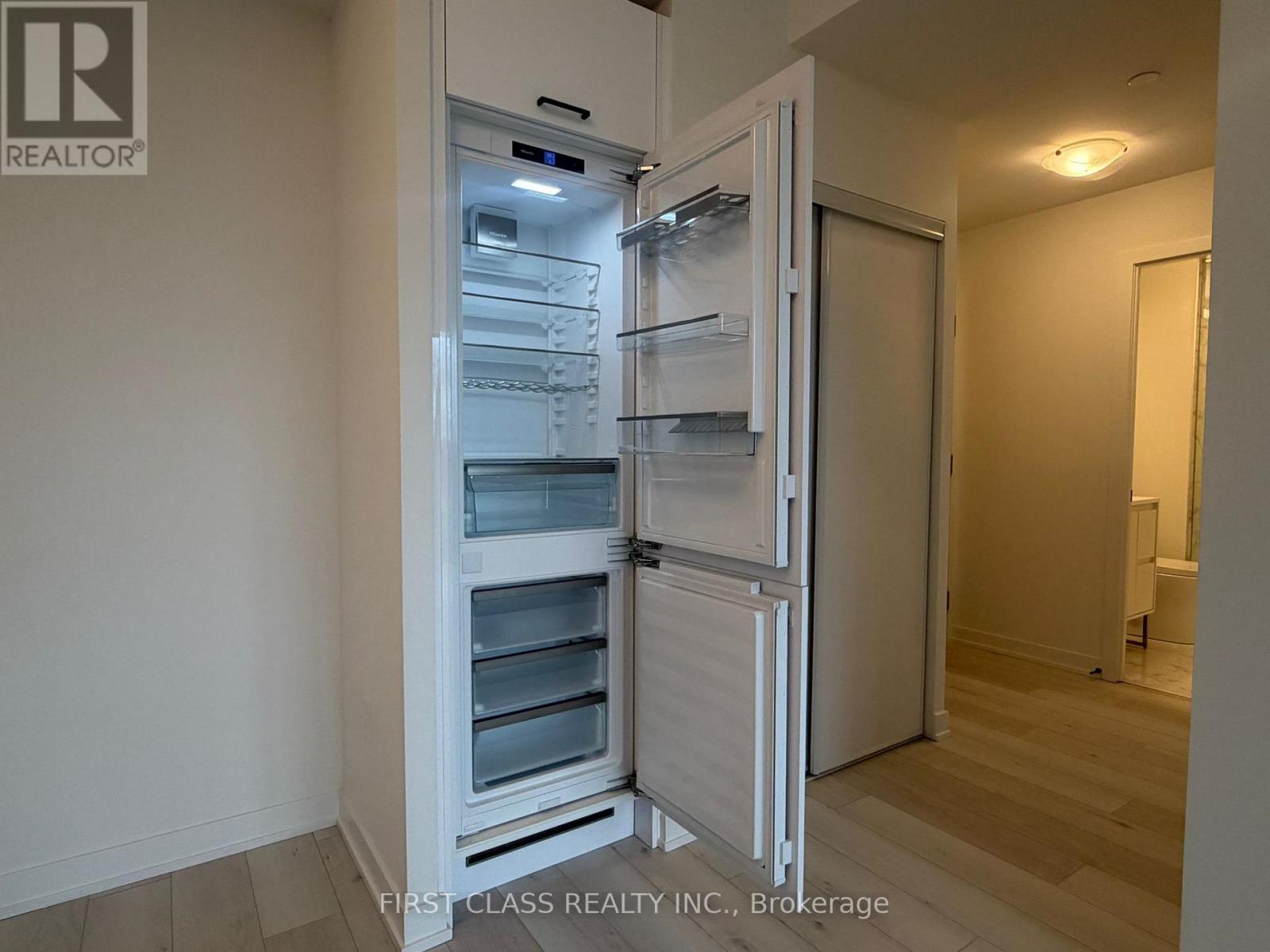 1 Quarrington Lane, Toronto, Ontario  M3C 0S4 - Photo 10 - C12730372