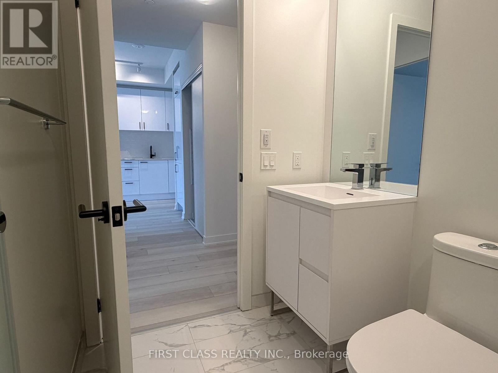 1 Quarrington Lane, Toronto, Ontario  M3C 0S4 - Photo 17 - C12730372