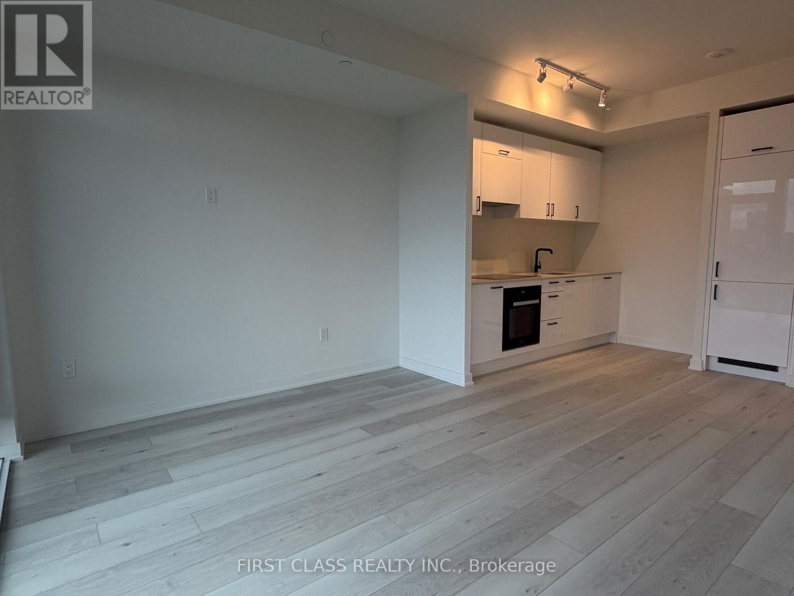 1 Quarrington Lane, Toronto, Ontario  M3C 0S4 - Photo 9 - C12730372