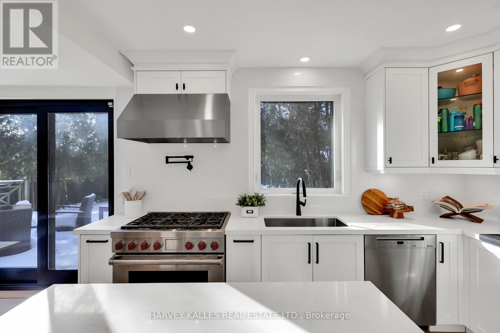 6 Glenarden Road, Toronto, Ontario  M6C 3J7 - Photo 18 - C12730422