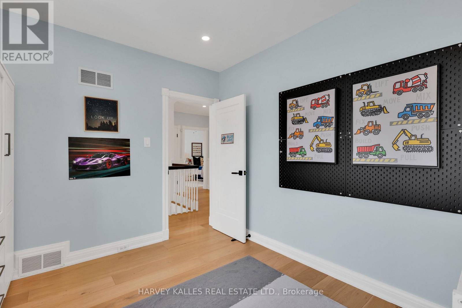 6 Glenarden Road, Toronto, Ontario  M6C 3J7 - Photo 24 - C12730422