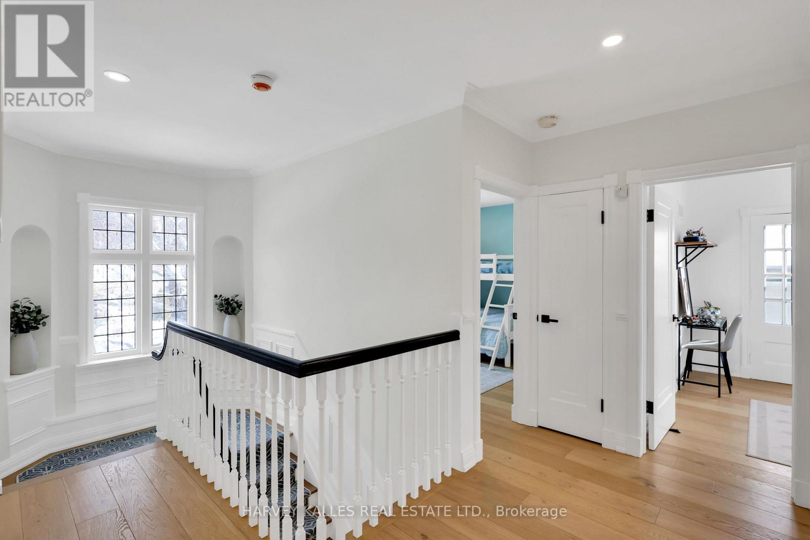 6 Glenarden Road, Toronto, Ontario  M6C 3J7 - Photo 32 - C12730422