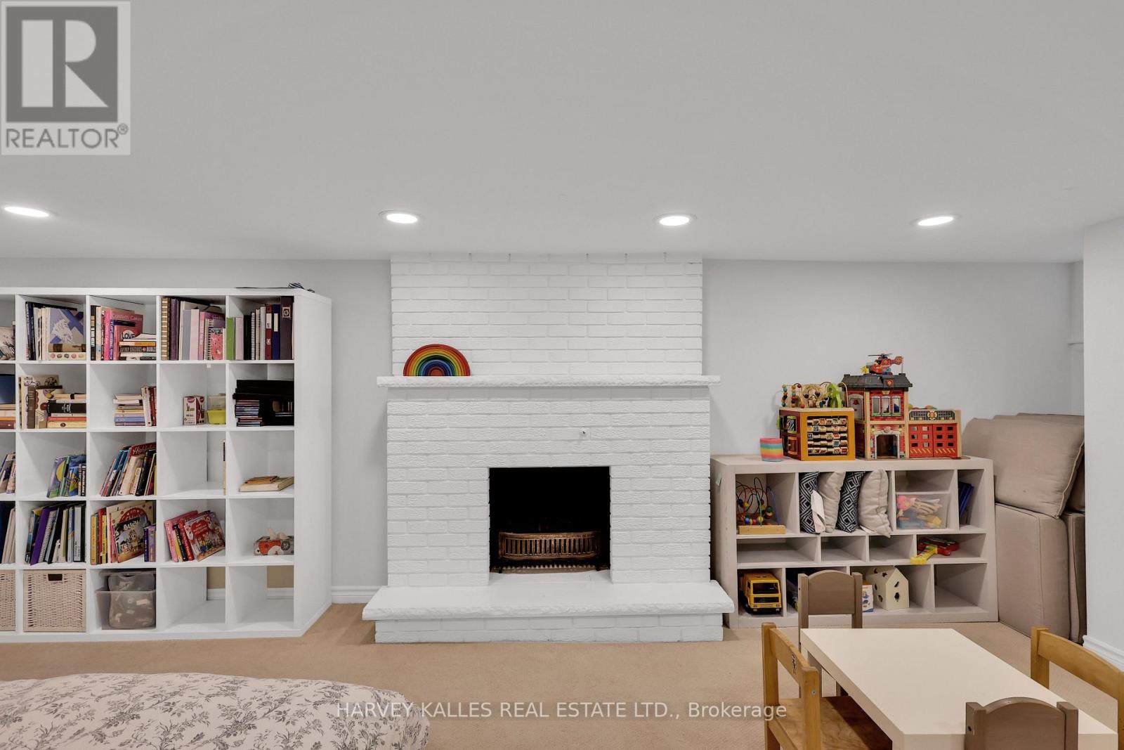 6 Glenarden Road, Toronto, Ontario  M6C 3J7 - Photo 42 - C12730422