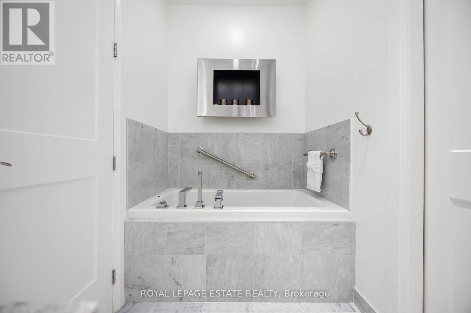 515 - 365 Beech Avenue, Toronto, Ontario  M4E 0C2 - Photo 15 - E12730250