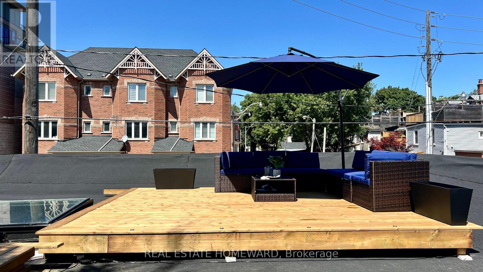 1233 Dundas Street E, Toronto, Ontario  M4M 1S4 - Photo 2 - E12730258