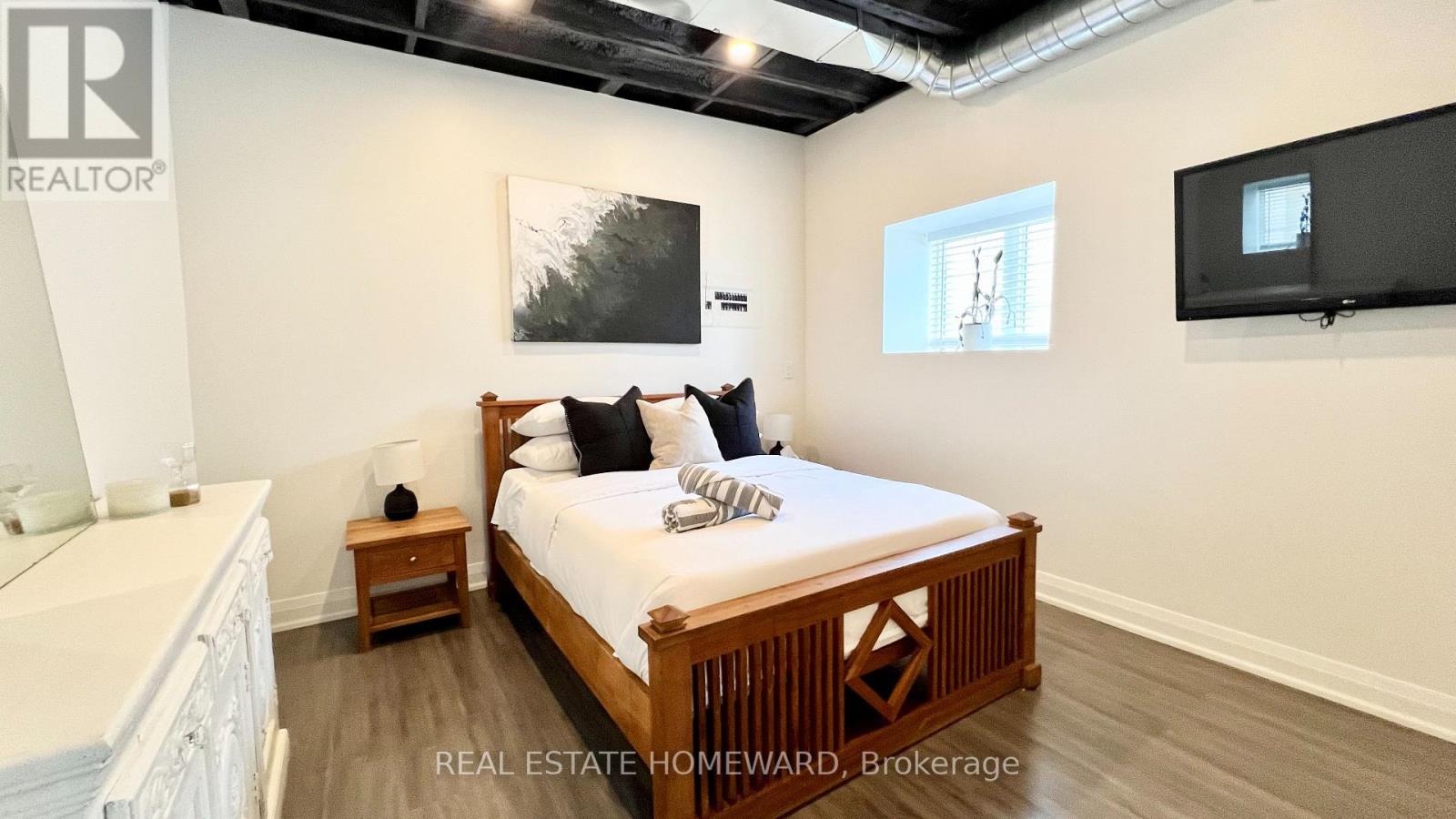 1233 Dundas Street E, Toronto, Ontario  M4M 1S4 - Photo 22 - E12730258