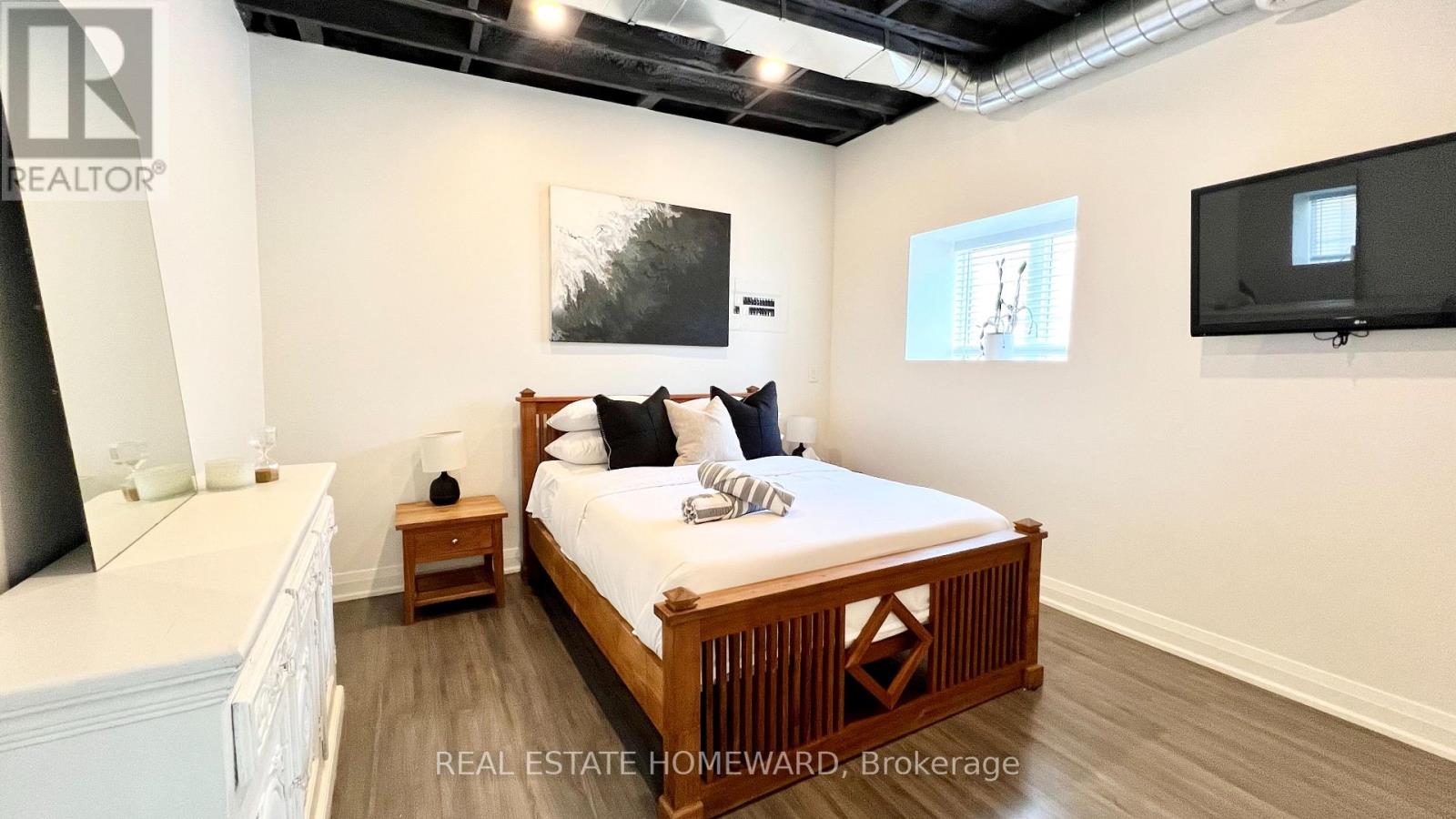 1233 Dundas Street E, Toronto, Ontario  M4M 1S4 - Photo 25 - E12730258