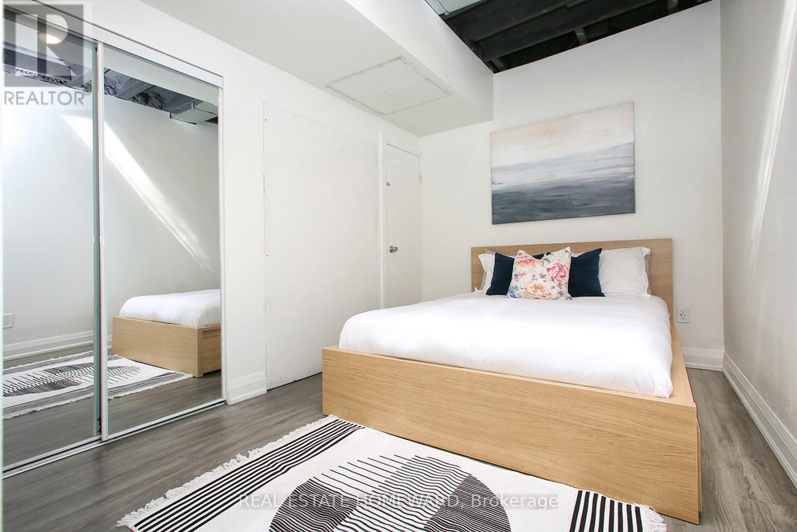 1233 Dundas Street E, Toronto, Ontario  M4M 1S4 - Photo 7 - E12730258