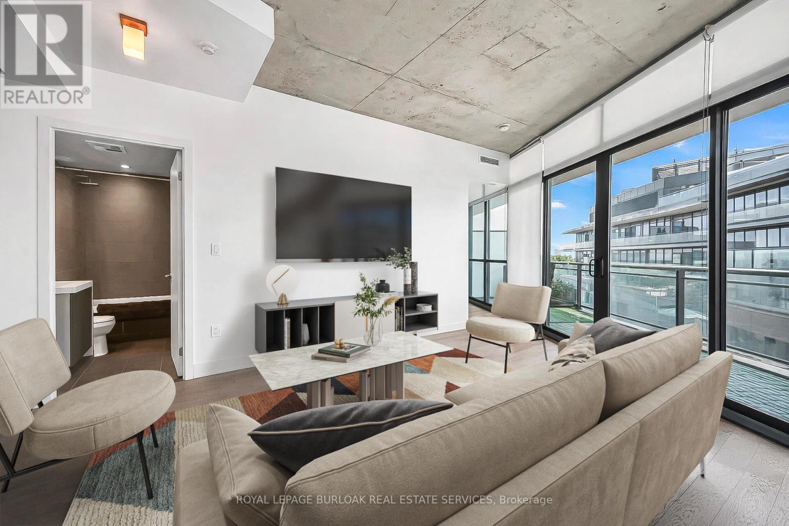 902 - 1201 Dundas Street E, Toronto, Ontario  M4M 1S2 - Photo 2 - E12730446