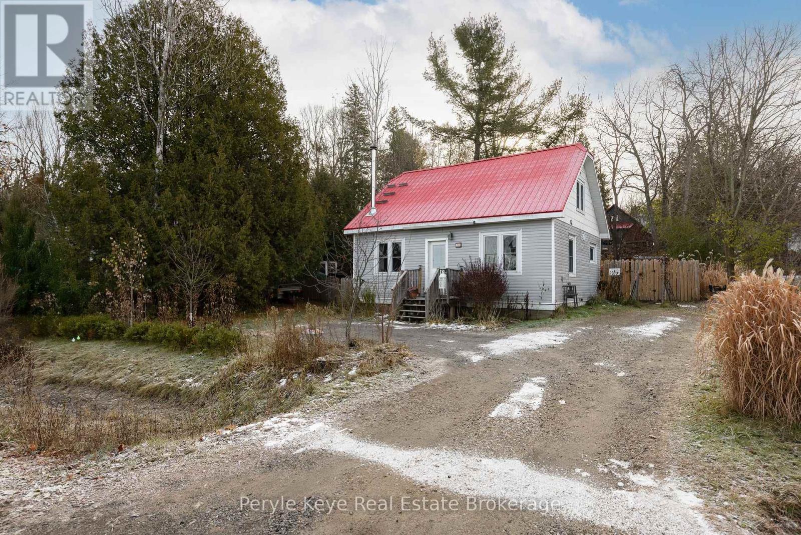 15 East Elliott Street, Huntsville, Ontario  P1H 1W8 - Photo 11 - X12589134