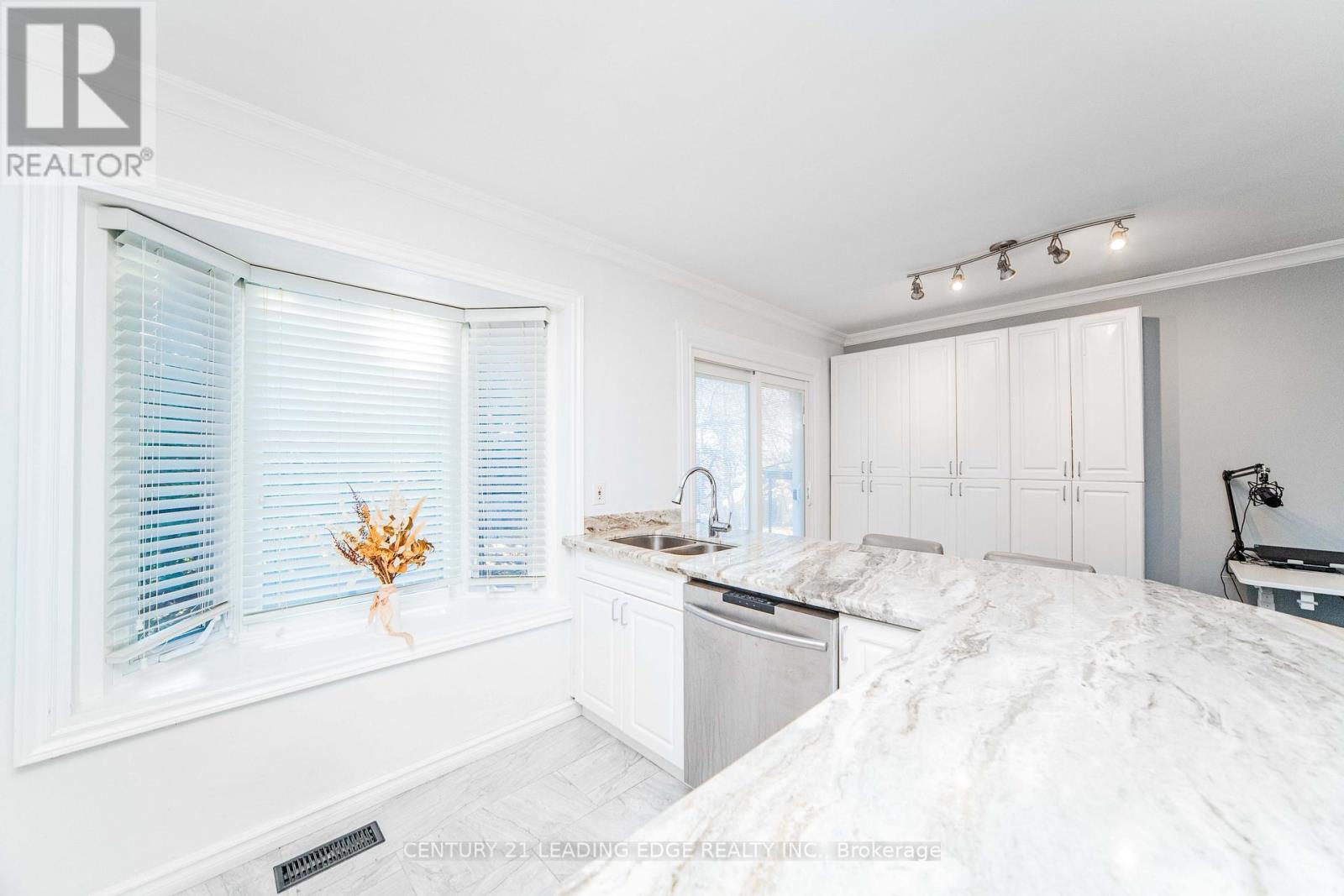 22 Winlaw Place, Markham, Ontario  L3P 2C6 - Photo 37 - N12730284