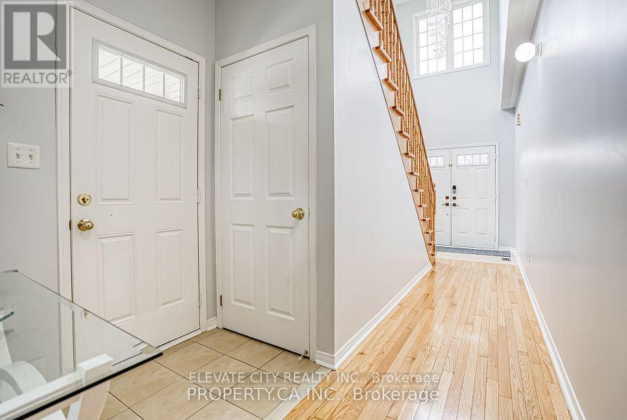 2 Horn Street, Whitchurch-Stouffville, Ontario  L4A 0X9 - Photo 11 - N12730368