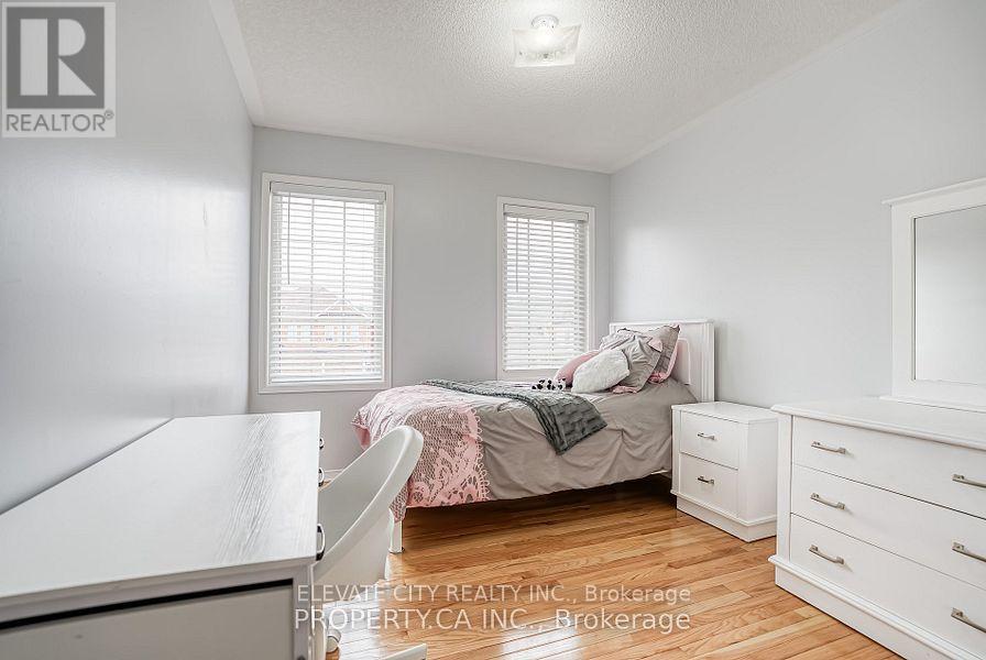 2 Horn Street, Whitchurch-Stouffville, Ontario  L4A 0X9 - Photo 12 - N12730368