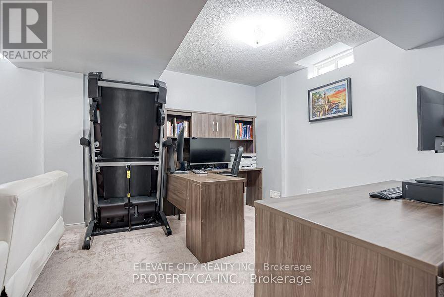 2 Horn Street, Whitchurch-Stouffville, Ontario  L4A 0X9 - Photo 16 - N12730368