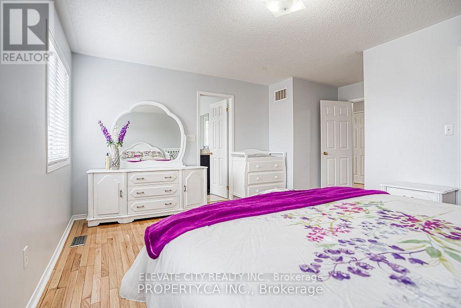 2 Horn Street, Whitchurch-Stouffville, Ontario  L4A 0X9 - Photo 18 - N12730368