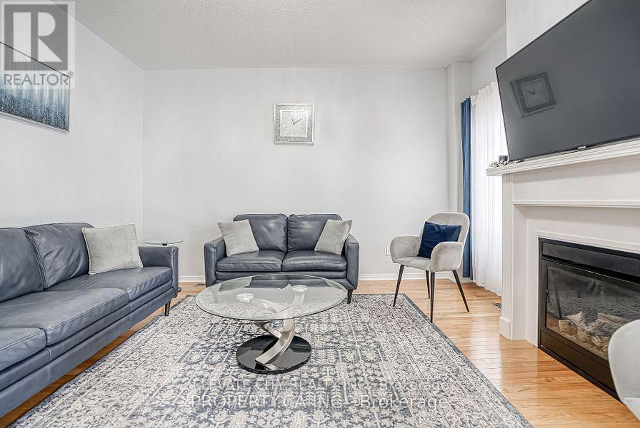 2 Horn Street, Whitchurch-Stouffville, Ontario  L4A 0X9 - Photo 21 - N12730368